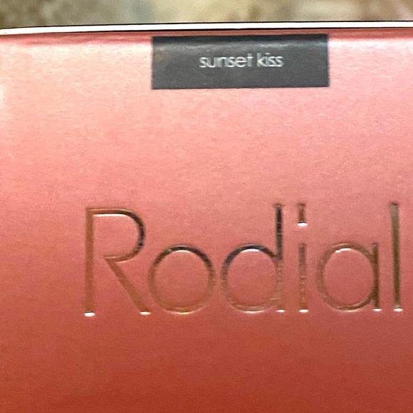 🌟SUNSET KISS BLUSH DROPS🌟 NIB use on lips & eyes too. - Picture 3 of 4